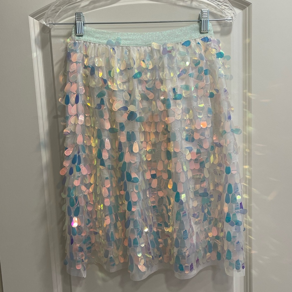 Shiny sequin skirt